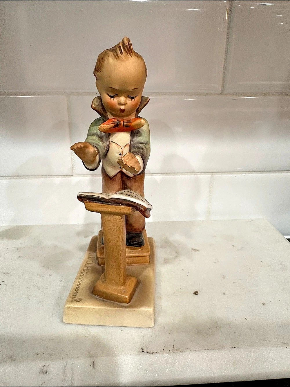 Hummel figurine Musician Decor
